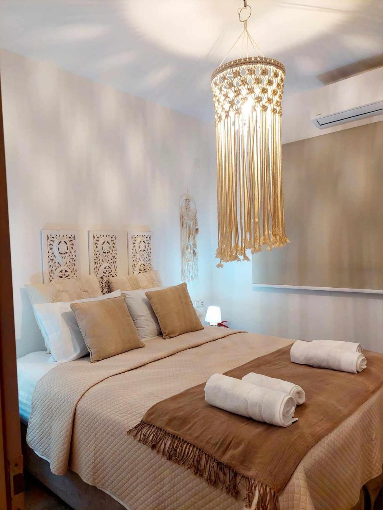 Maya Apartments, Modern And Convenient Apartments With Private Parking スキアトスタウン エクステリア 写真
